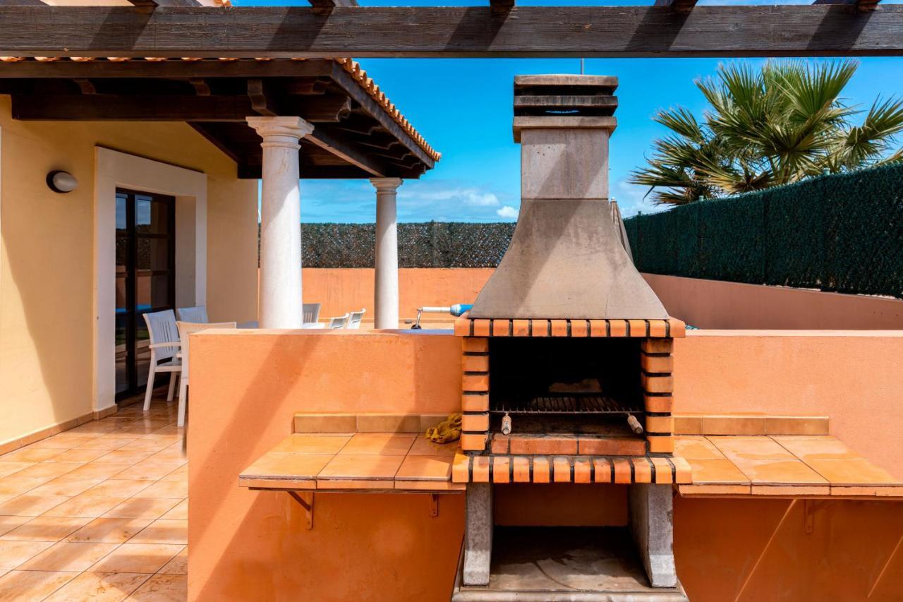 Villa Serenity Private Pool Corralejo By Holidays Home Экстерьер фото